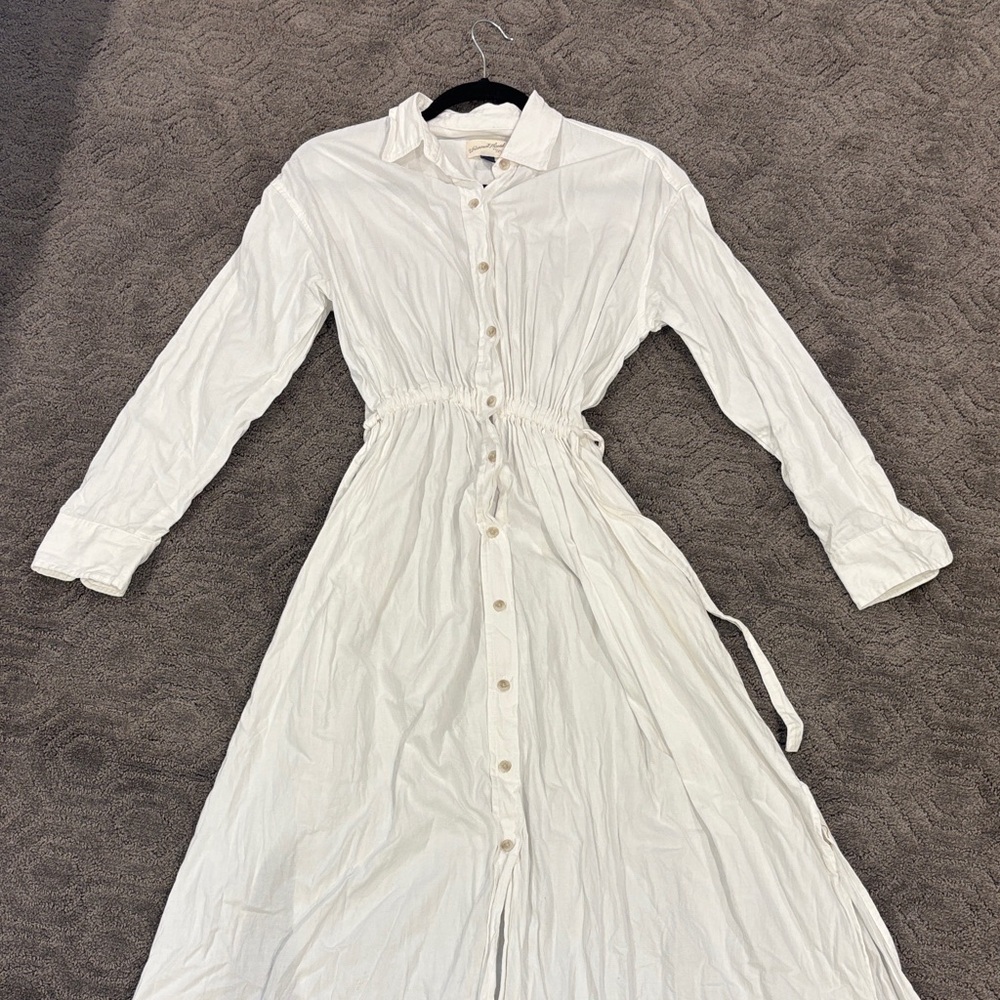 Universal Thread White Long Sleeve Dress